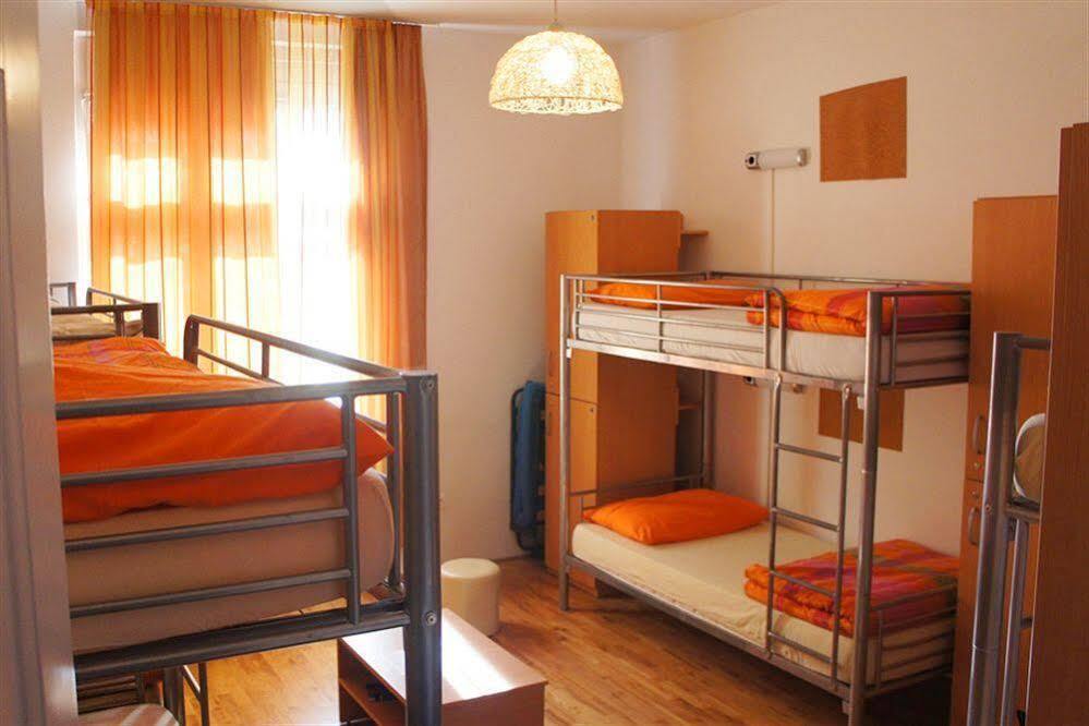 Hostel Split Backpackers Exterior photo
